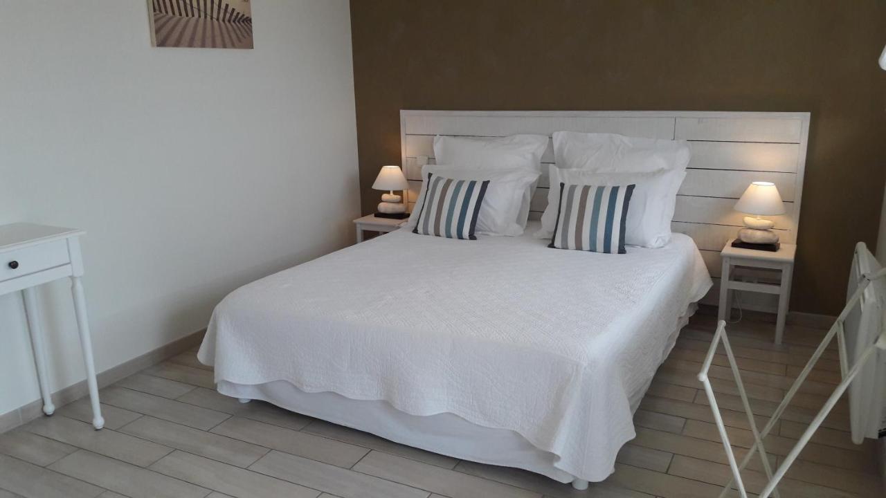 Santec Les Sables Bed & Breakfast エクステリア 写真